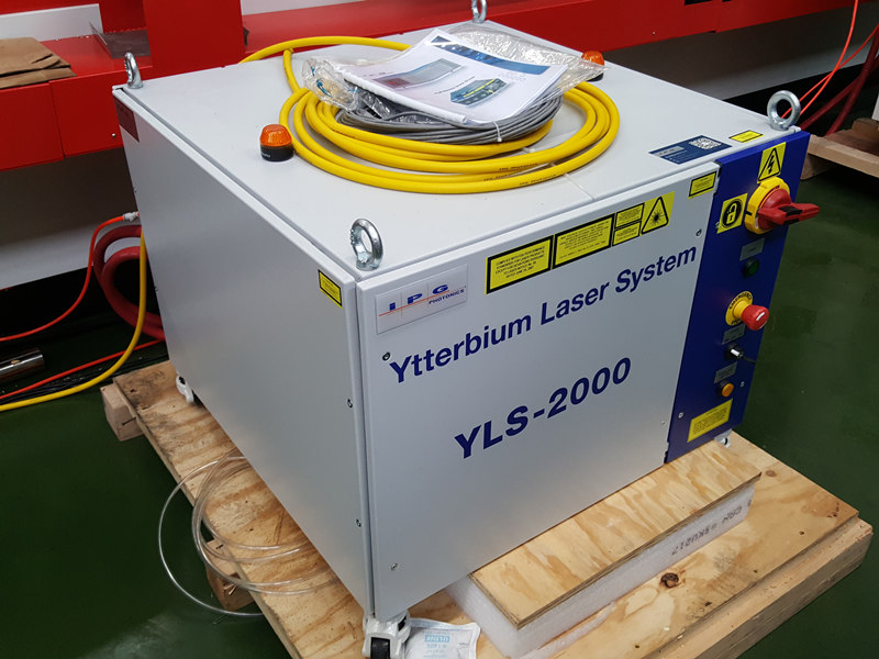 激光IPG YLS-2000瓦激光光源，適用於2kw激光切割機